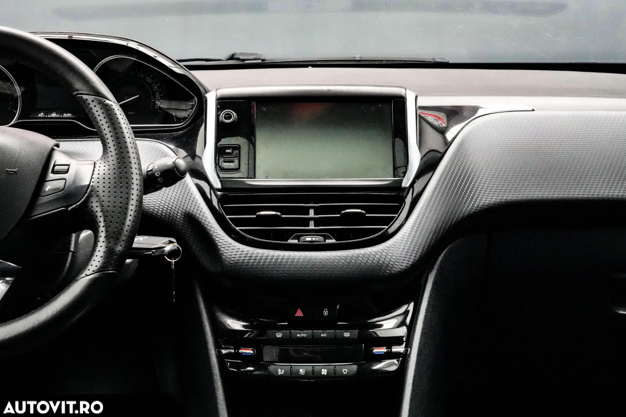 Peugeot 2008 1.2 PureTech Turbo EAT6 S&S Allure - 20