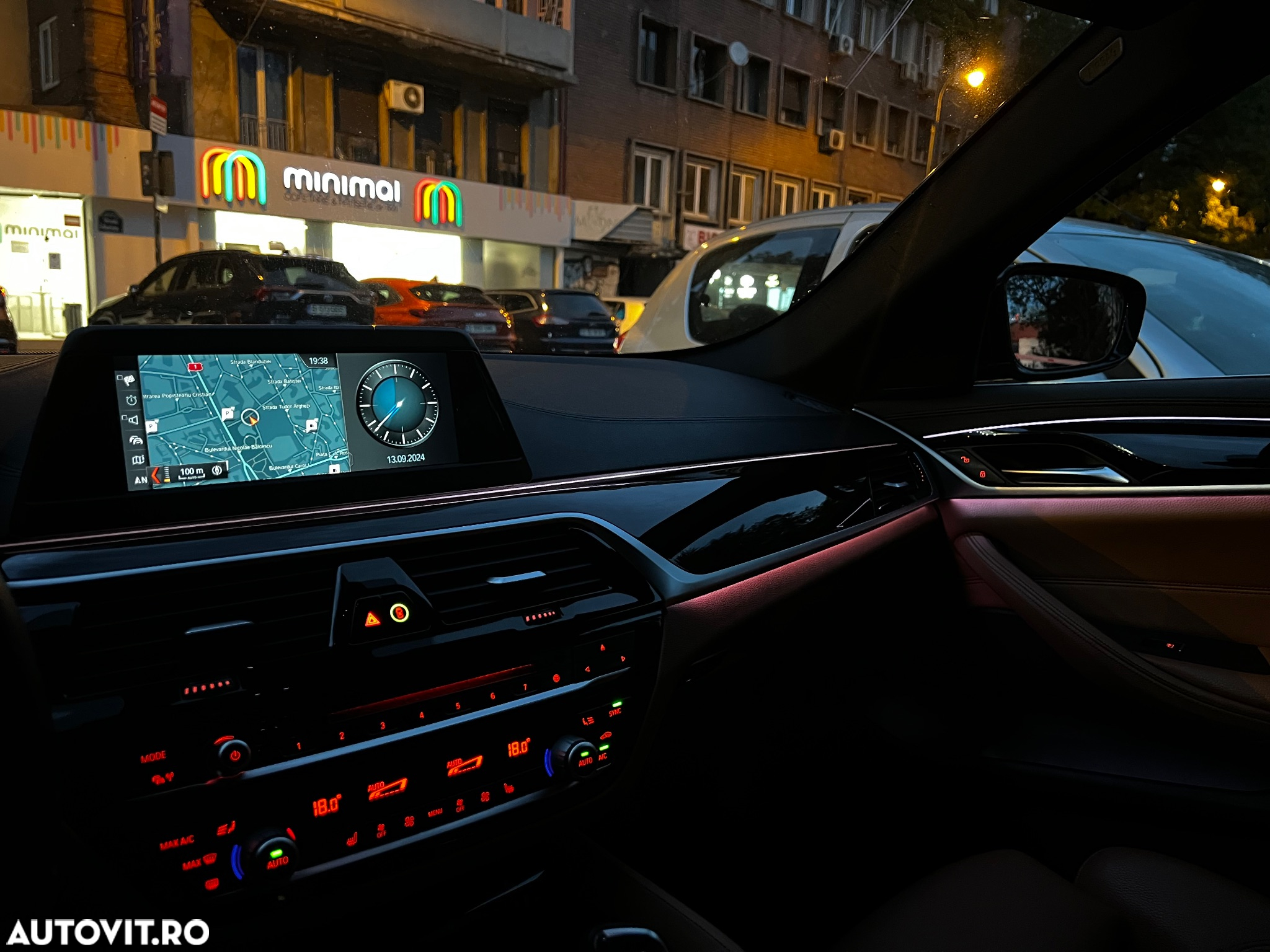 BMW Seria 5 520d AT - 39