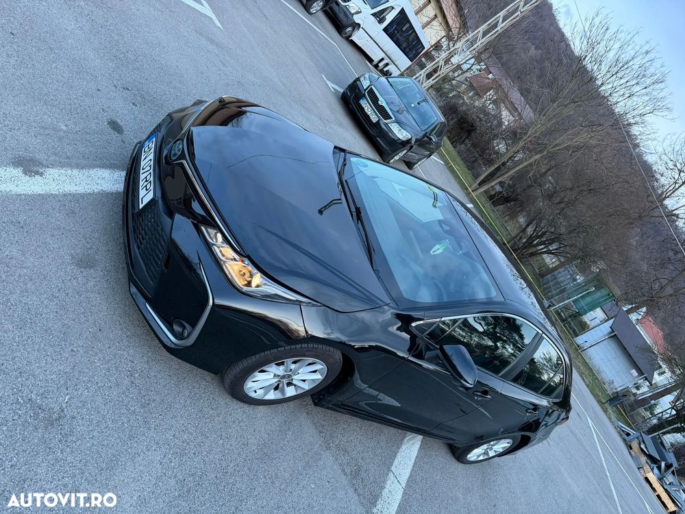 Toyota Corolla 1.8 HEV Dynamic - 3