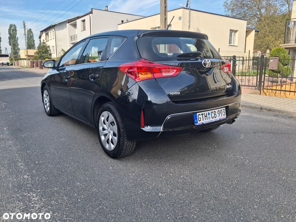 Toyota Auris 1.6 Executive - 8