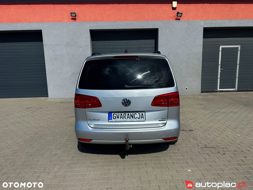 Volkswagen Touran - 15