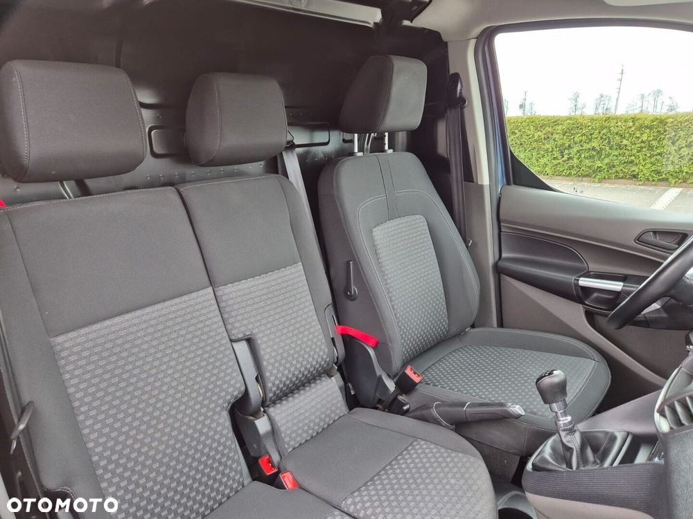 Ford Transit Connect - 12