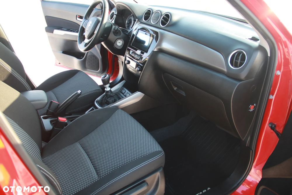 Suzuki Vitara 1.4 Boosterjet SHVS Premium 2WD - 9