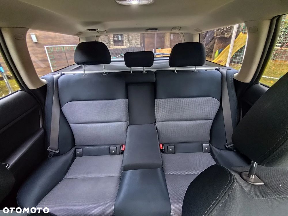 Subaru Legacy SW 2.5i AT - 16