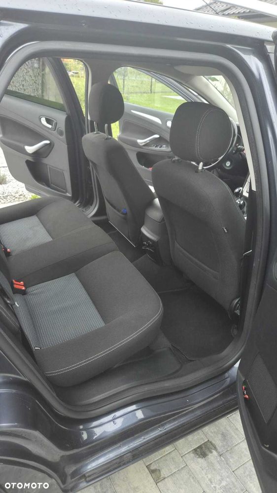 Ford Mondeo - 7