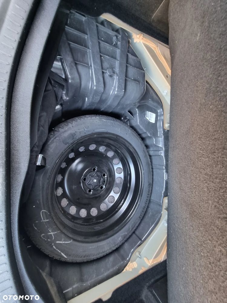 Renault Scenic 1.5 dCi Bose - 16