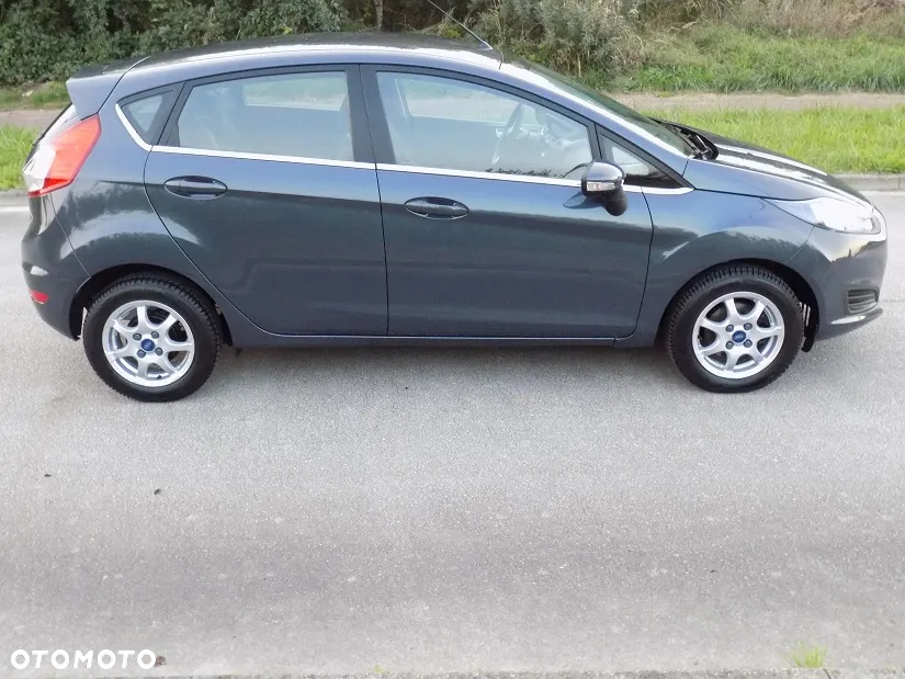 Ford Fiesta 1.25 Titanium - 12