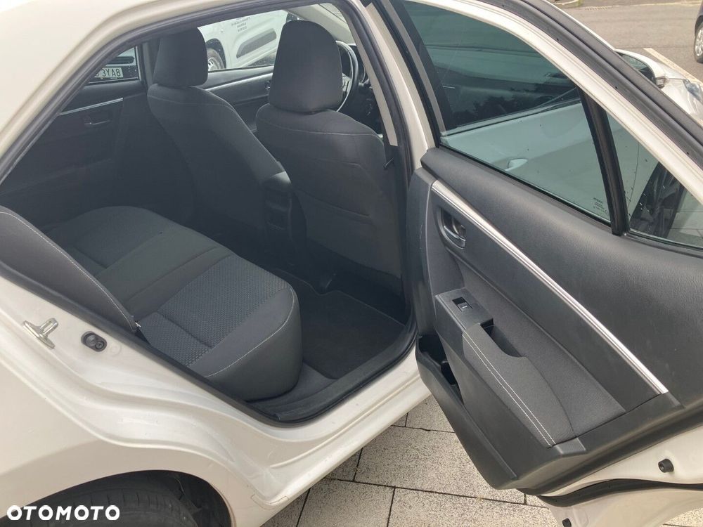 Toyota Corolla 1.4 D-4D Comfort - 23