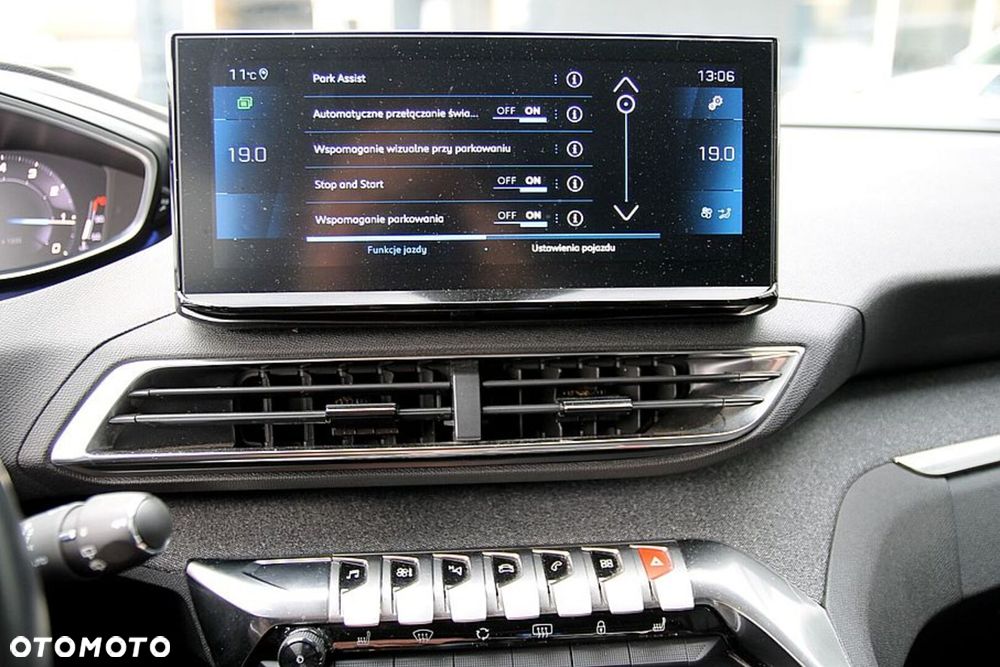 Peugeot 3008 1.2 PureTech Allure Pack S&S EAT8 - 34