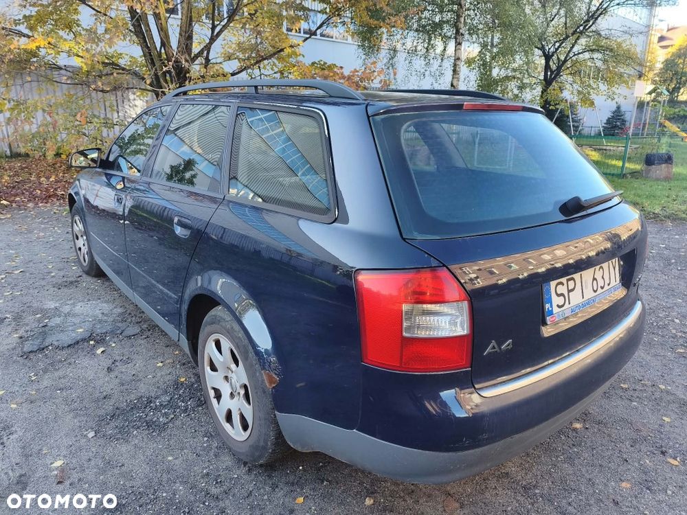 Audi A4 Limousine - 3