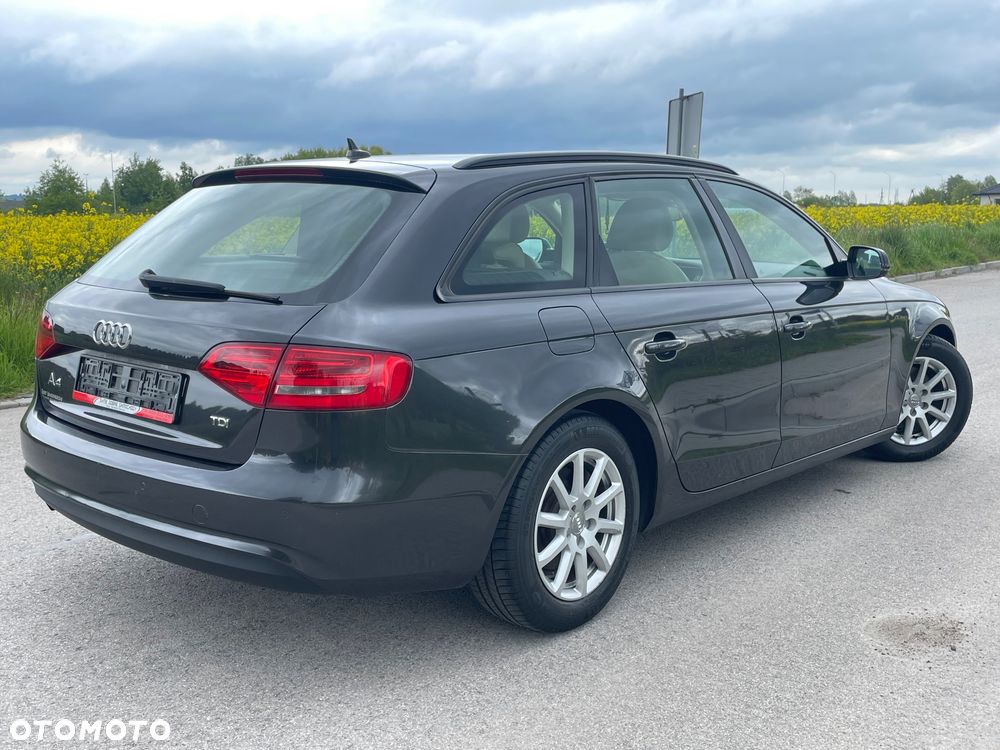 Audi A4 Avant - 4