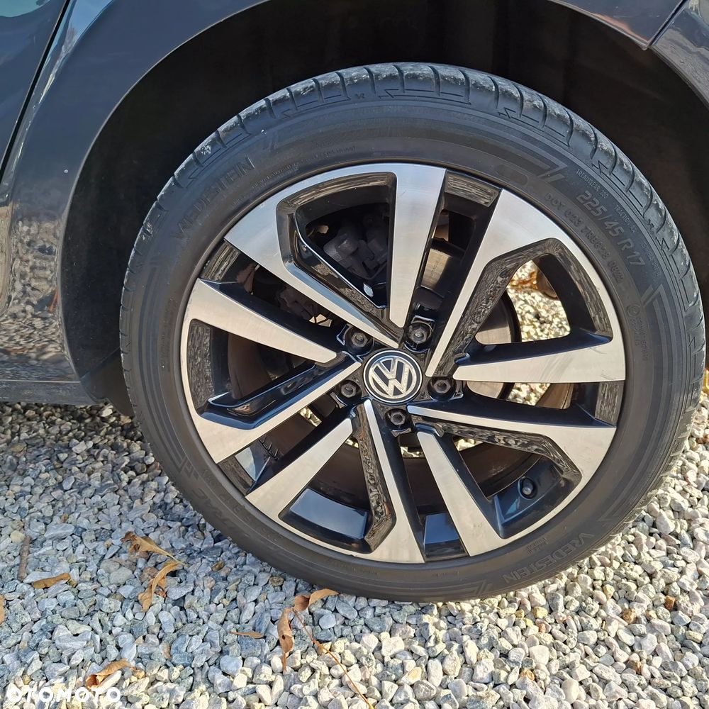 Volkswagen Golf 1.0 TSI (BlueMotion Technology) DSG Trendline - 10