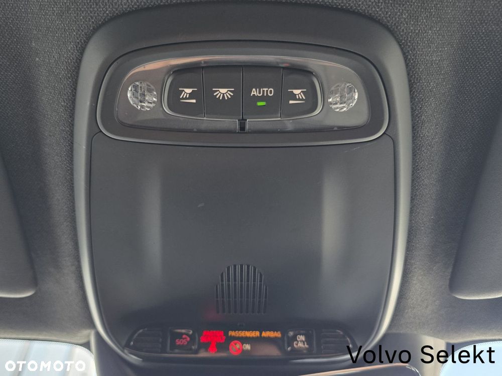 Volvo XC 40 - 28