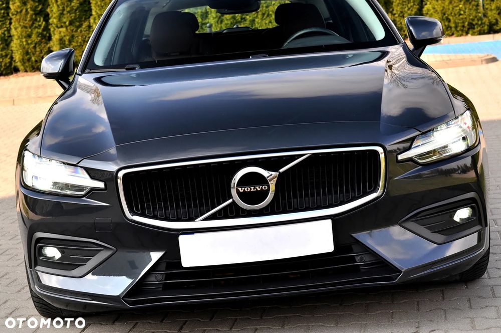 Volvo V60 D3 Momentum Pro - 5
