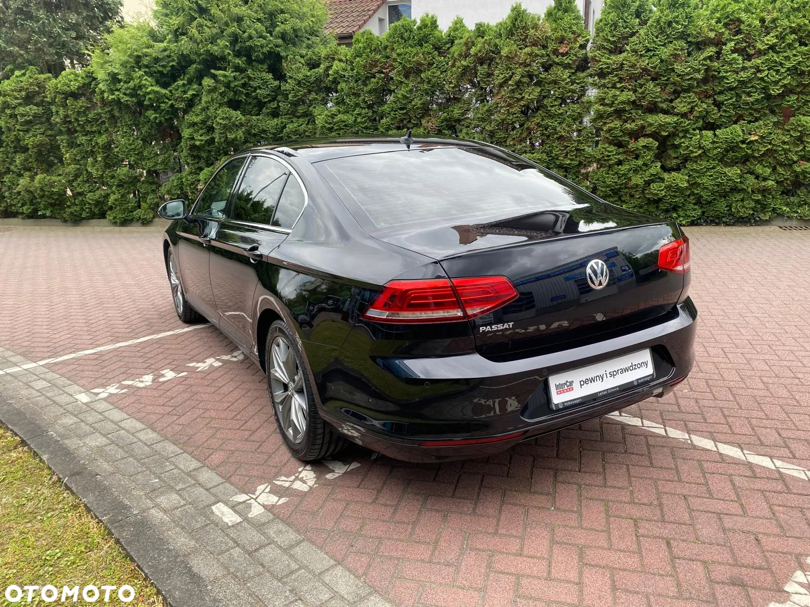 Volkswagen Passat 1.6 TDI BMT Comfortline - 4