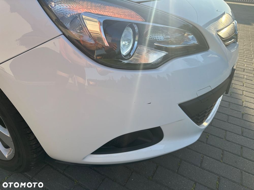 Opel Astra IV GTC 1.4 T Active - 2