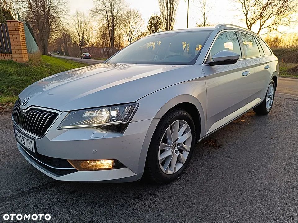 Skoda Superb 2.0 TDI Ambition - 13