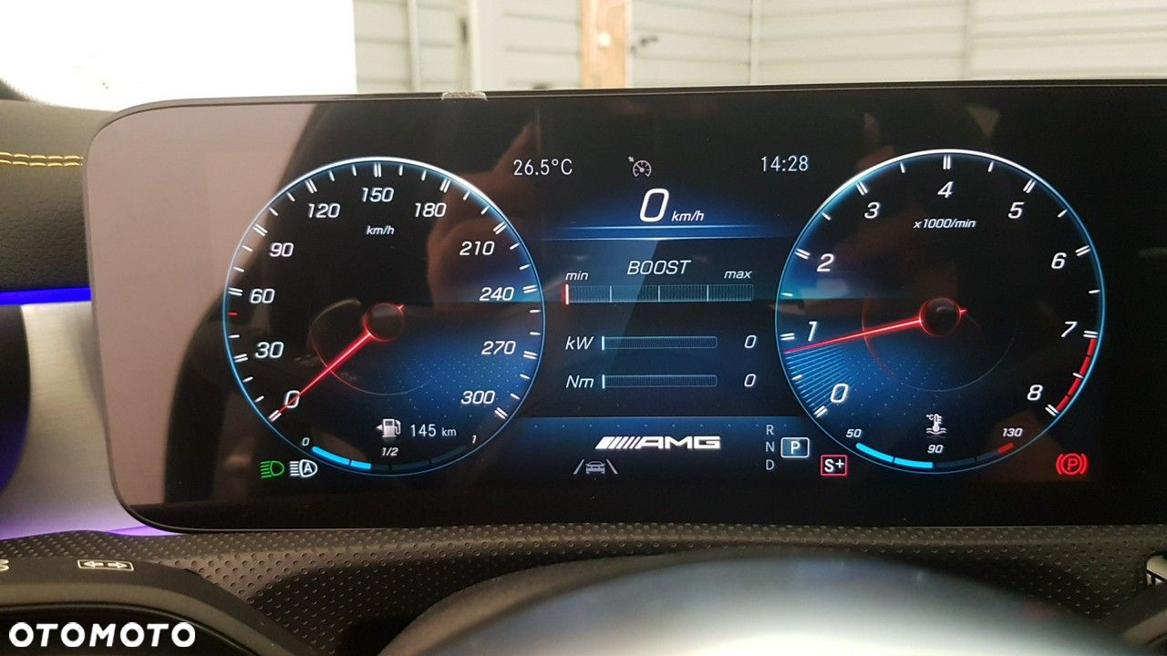 Mercedes-Benz CLA - 26