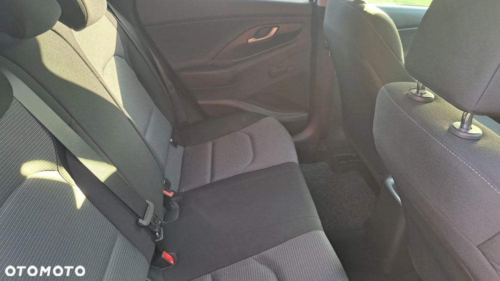 Hyundai i30 1.4 Classic - 9