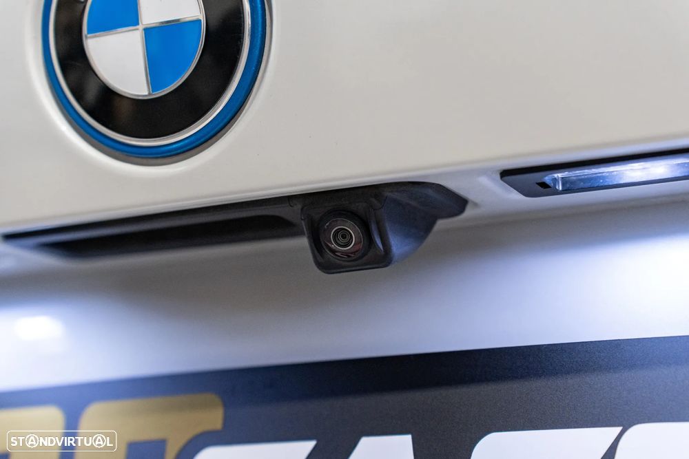 BMW 330 e Touring Pack M Auto - 55