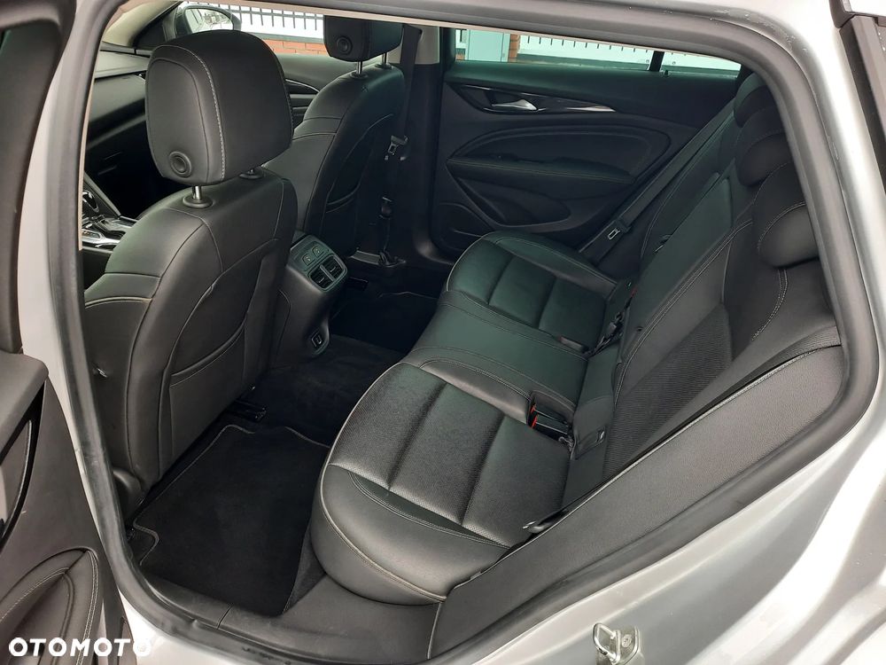 Opel Insignia 2.0 BiTurbo 4x4 Business Innovation - 22