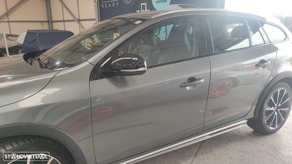 Volvo V60 2.0 D4 Summum Geartronic - 7