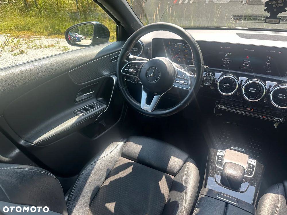 Mercedes-Benz Klasa A 180 Progressive 7G-DCT - 13