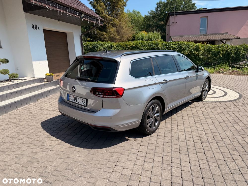 Volkswagen Passat 2.0 TDI SCR DSG Elegance - 5