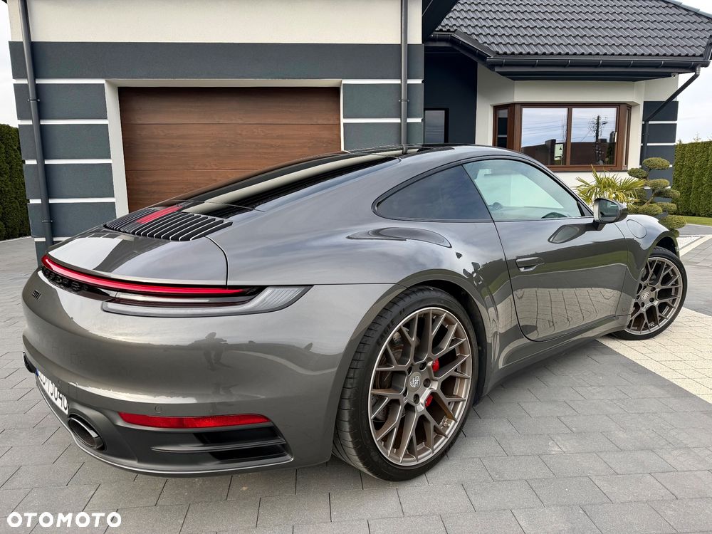 Porsche 911 Carrera 4S - 29
