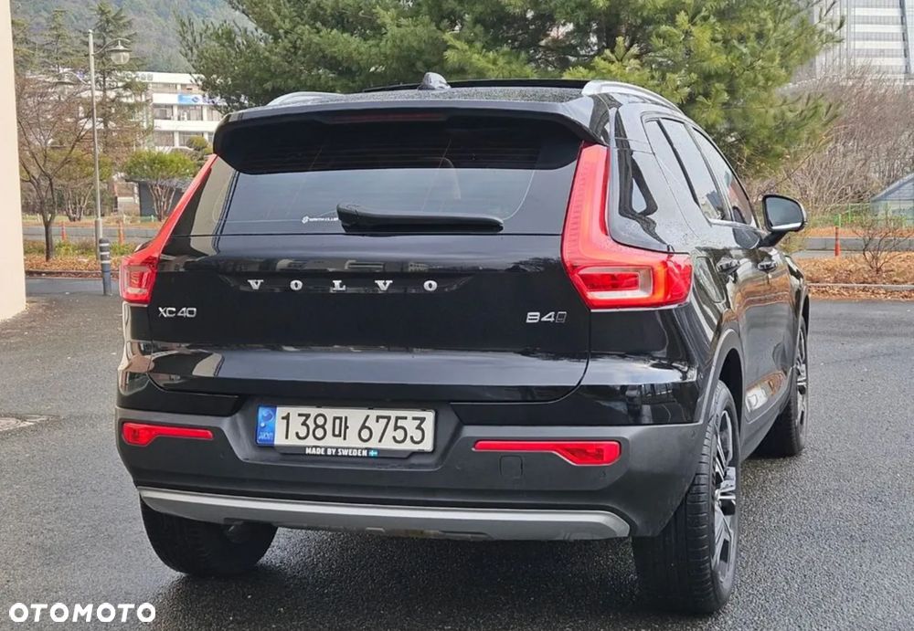 Volvo XC 40 B5 B AWD Inscription - 7