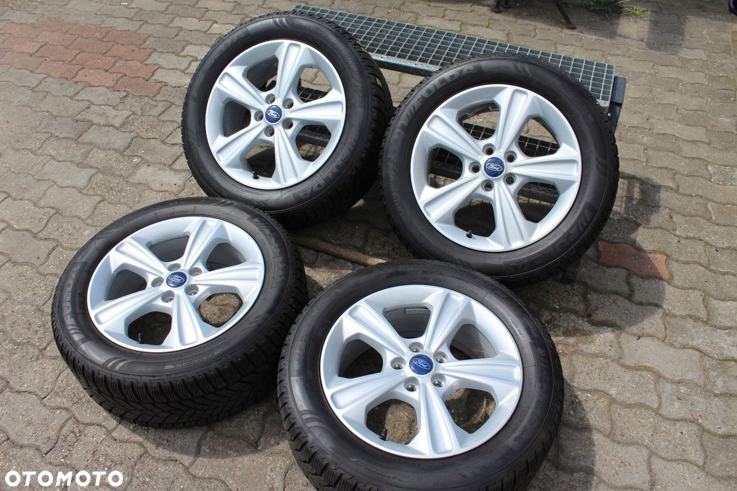 ORYG FORD KUGA MK2 17cali 5x108 ET52,5 7,5J S-MAX TPMS - 6