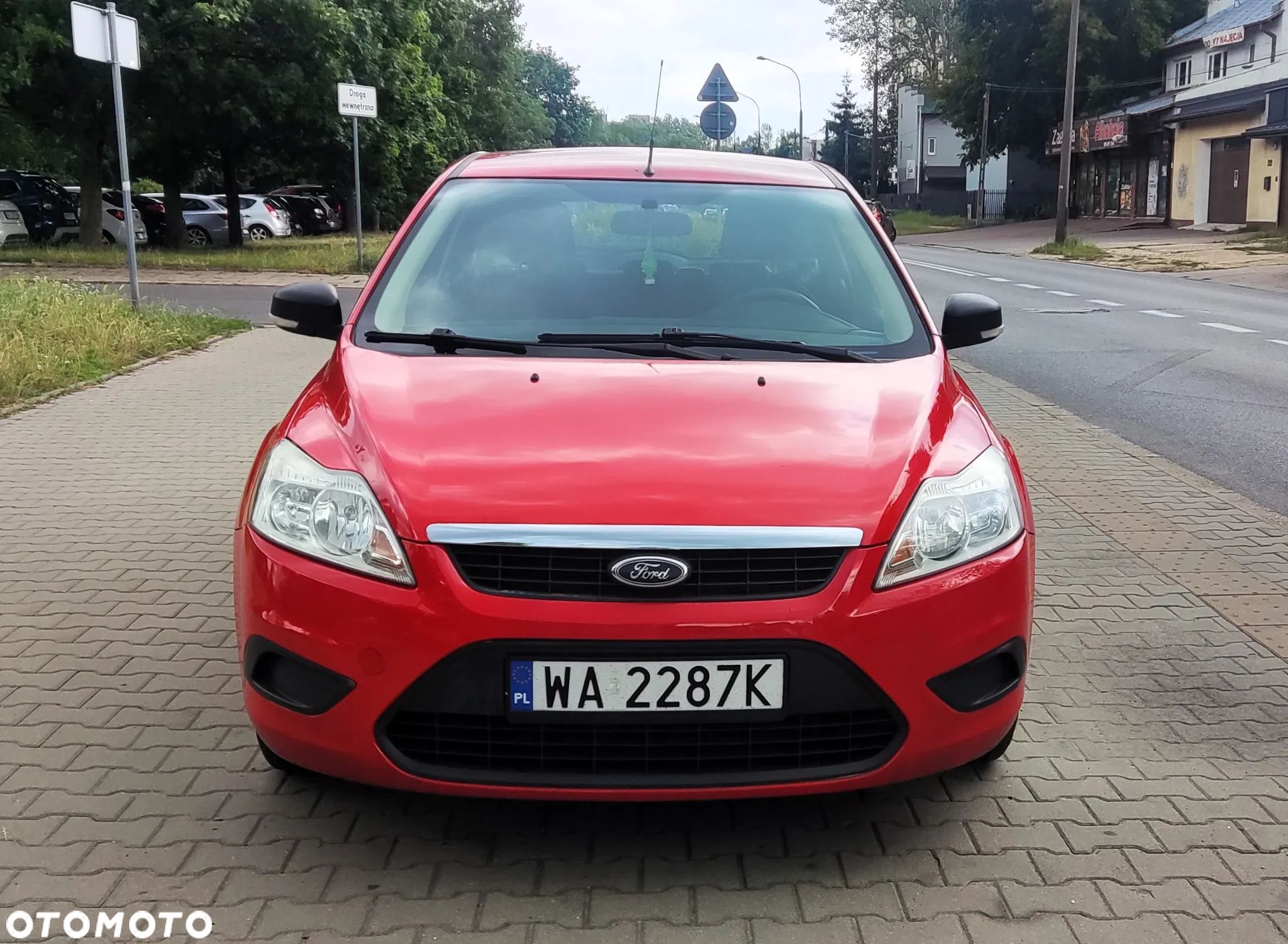 Ford Focus 1.4 Ambiente - 1