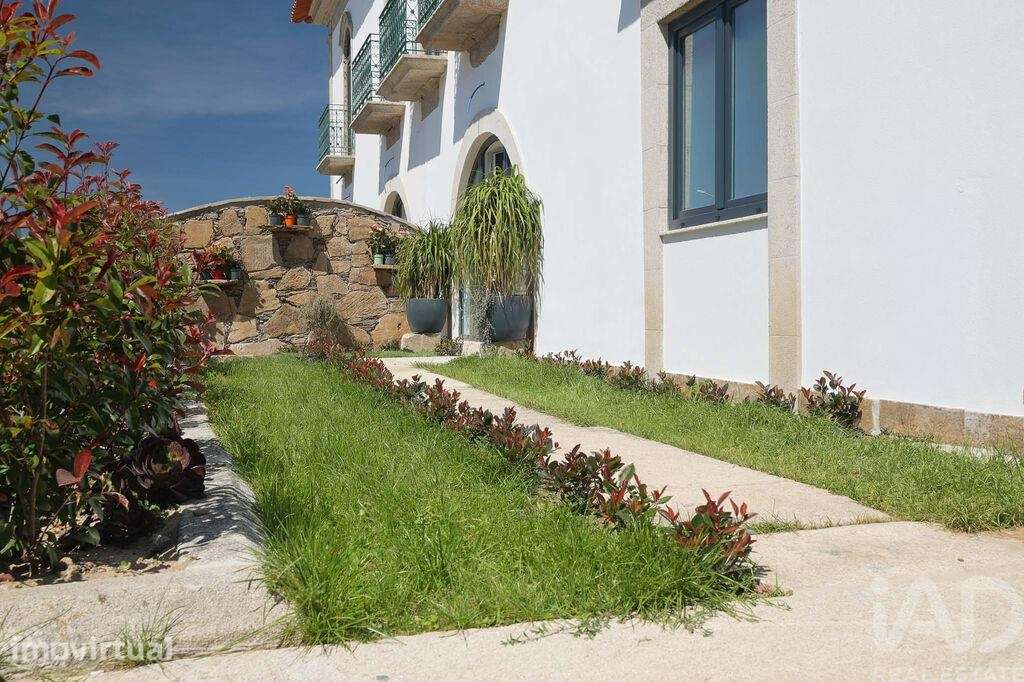 Apartamento T2 em Vila Nova de Cerveira e Lovelhe de 244 m2 - Grande imagem: 2/26