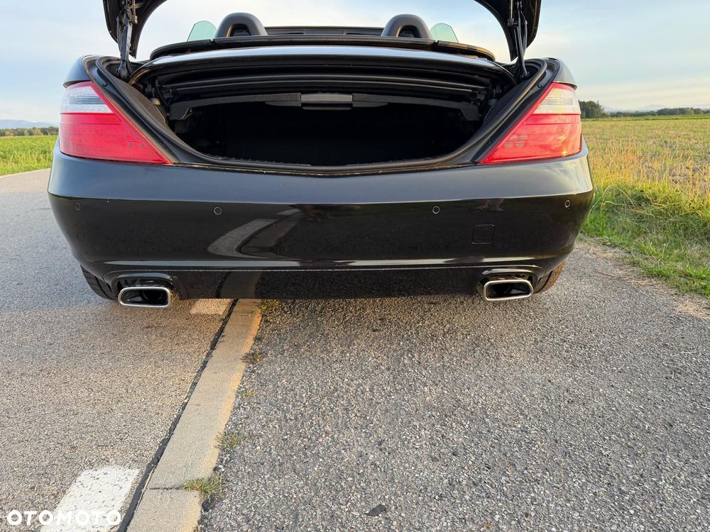 Mercedes-Benz SLK 200 CGI - 13