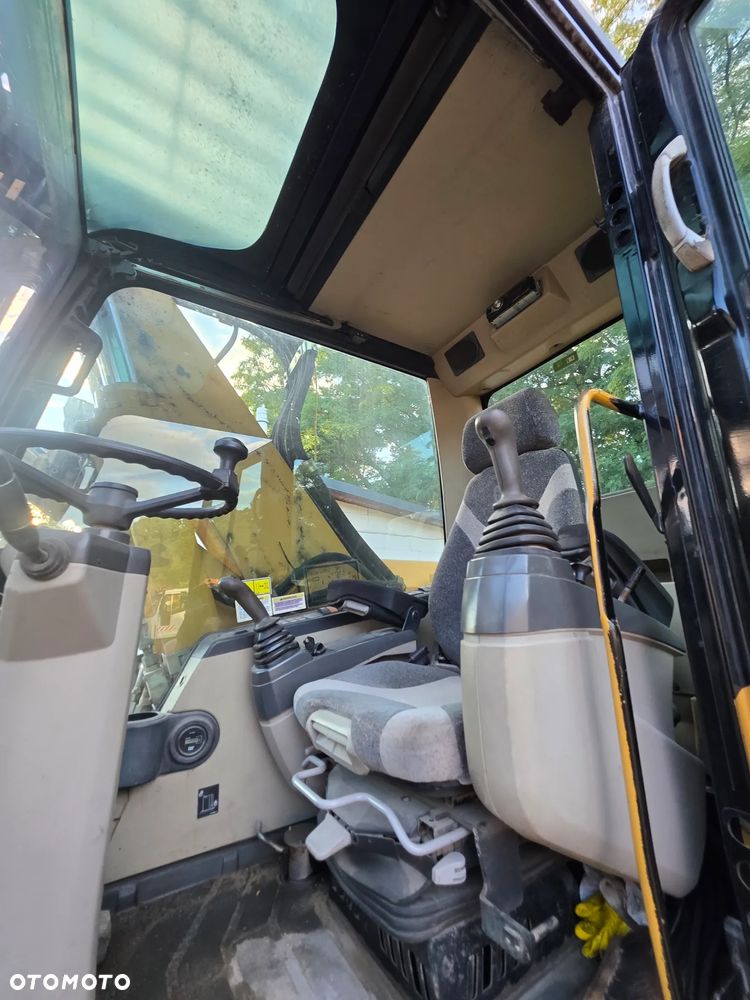 Caterpillar 318c - 10
