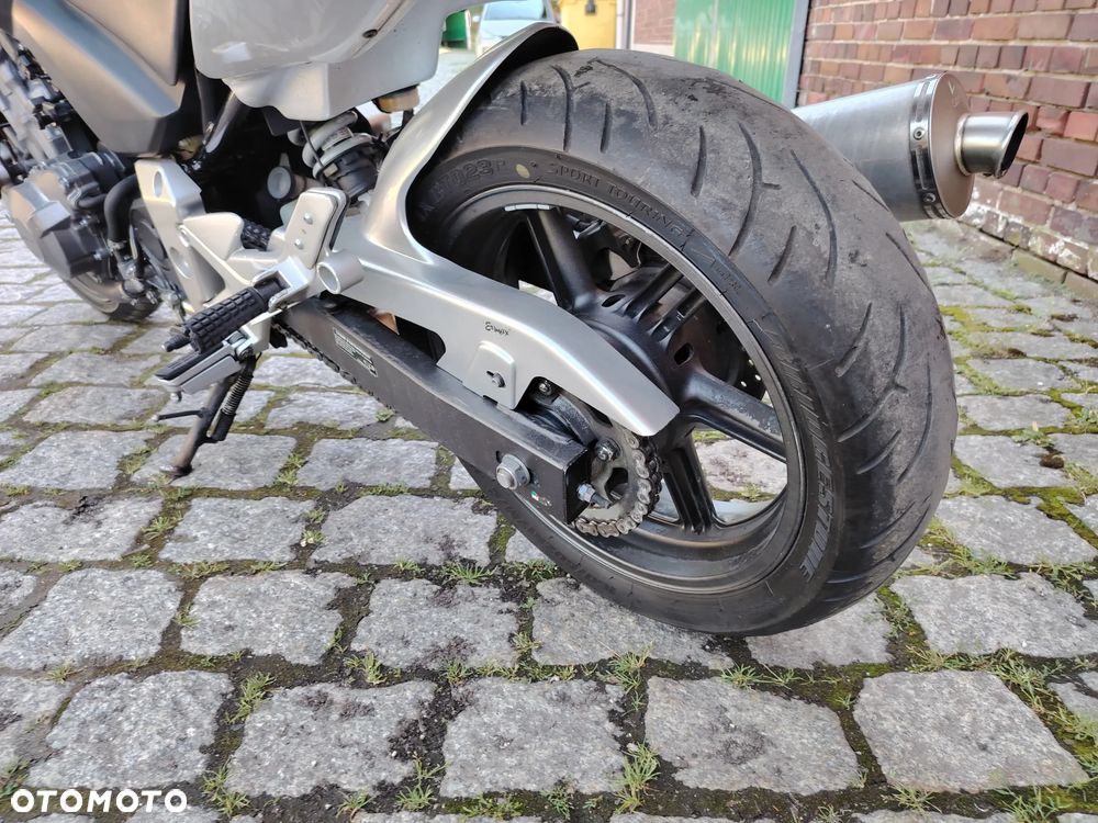 Honda CBF - 4