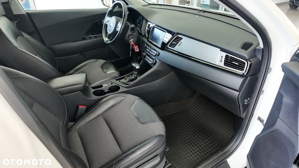 Kia Niro 1.6 GDI PHEV 2WD Vision - 17
