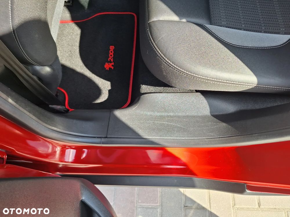 Peugeot 2008 1.6 BlueHDi Allure - 24