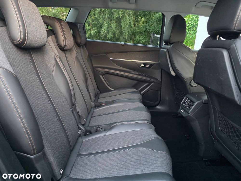 Peugeot 5008 1.5 BlueHDi Allure S&S EAT8 - 24