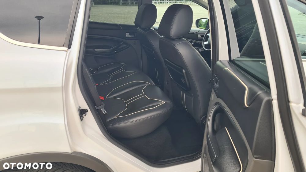 Ford Kuga 2.0 TDCi Titanium - 15