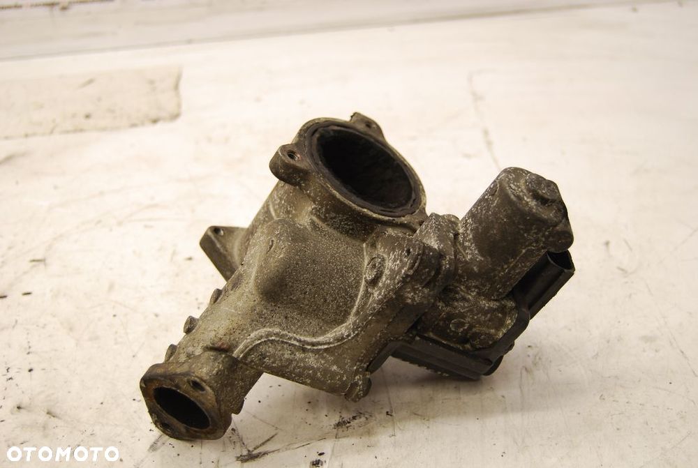 ZAWÓR EGR 03G129837A 03G131502 VW PASSAT B6 2.0 TDI AUDI SEAT SKODA 03G131501N - 2