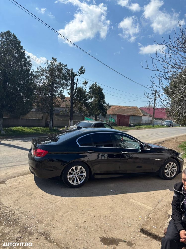 BMW Seria 5 520d Aut. Luxury Line - 5