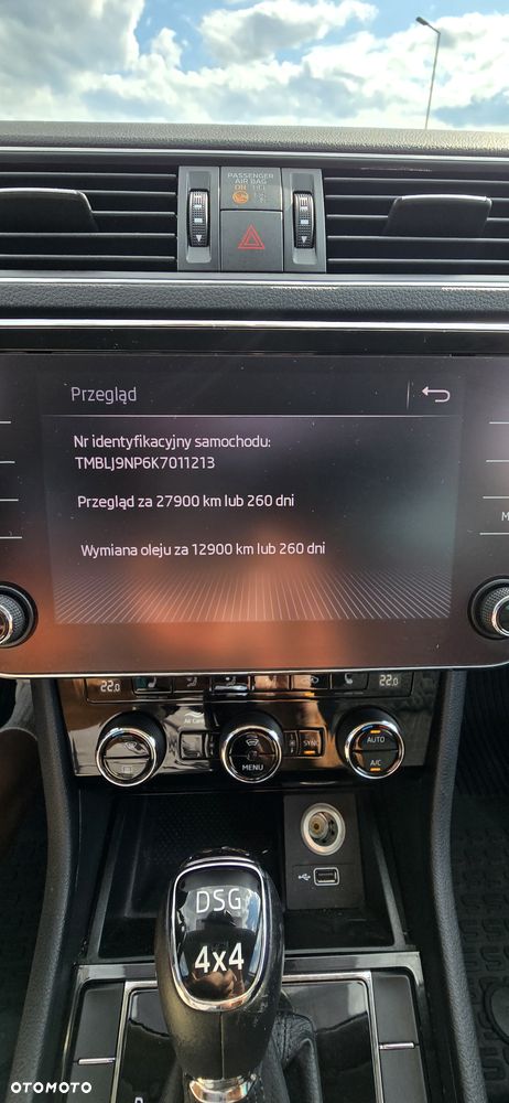 Skoda Superb 2.0 TDI 4x4 Style DSG - 11