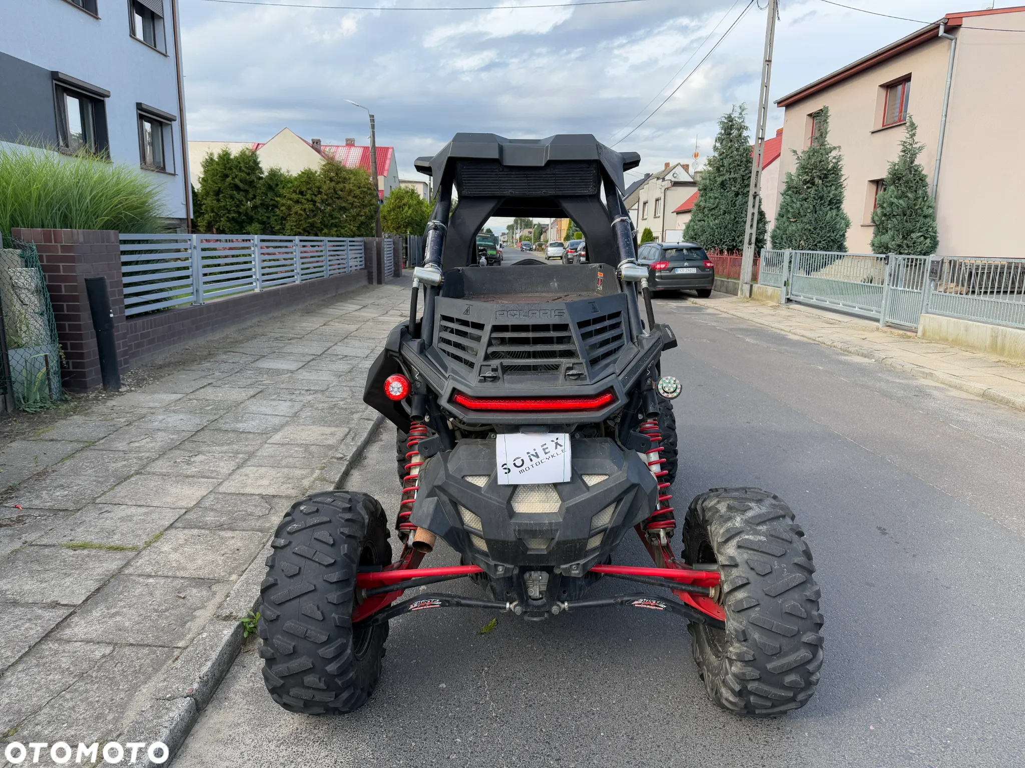 Polaris RZR - 6