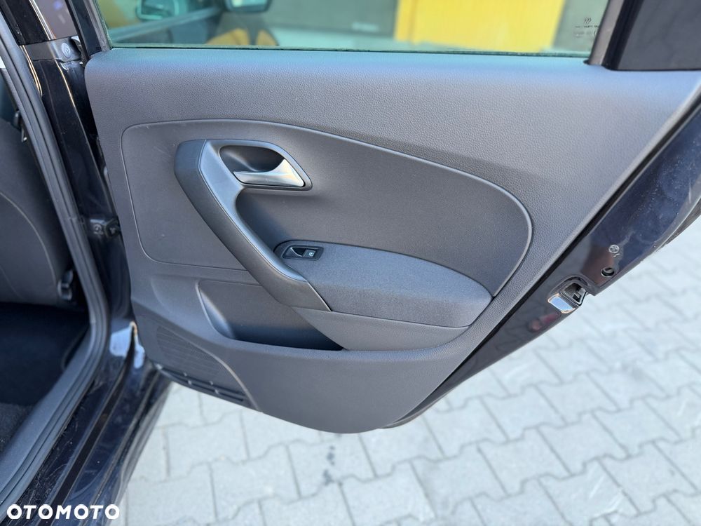 Volkswagen Polo 1.2 Blue Motion Technology Style - 17