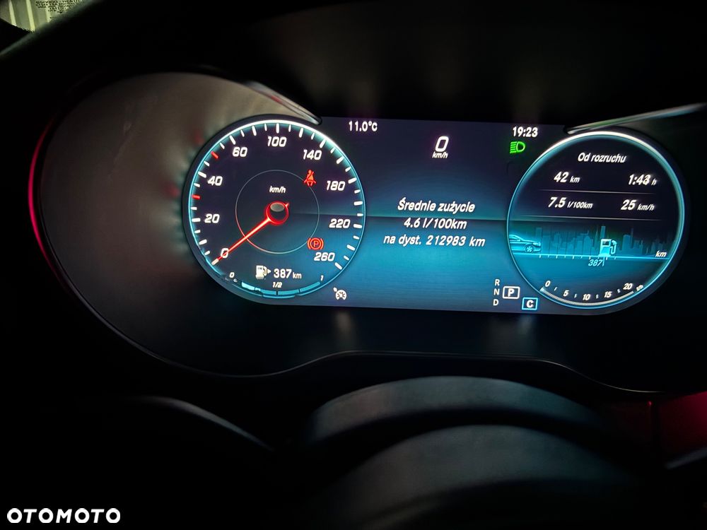 Mercedes-Benz Klasa C 200 d 9G-TRONIC - 25