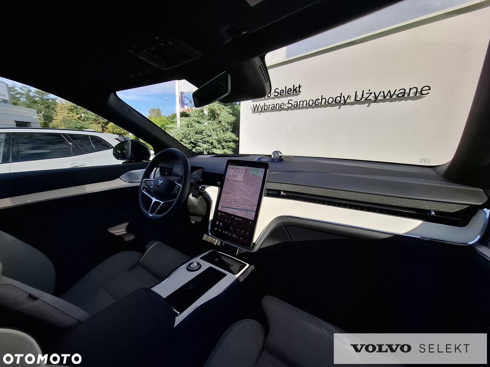Volvo EX90 - 13
