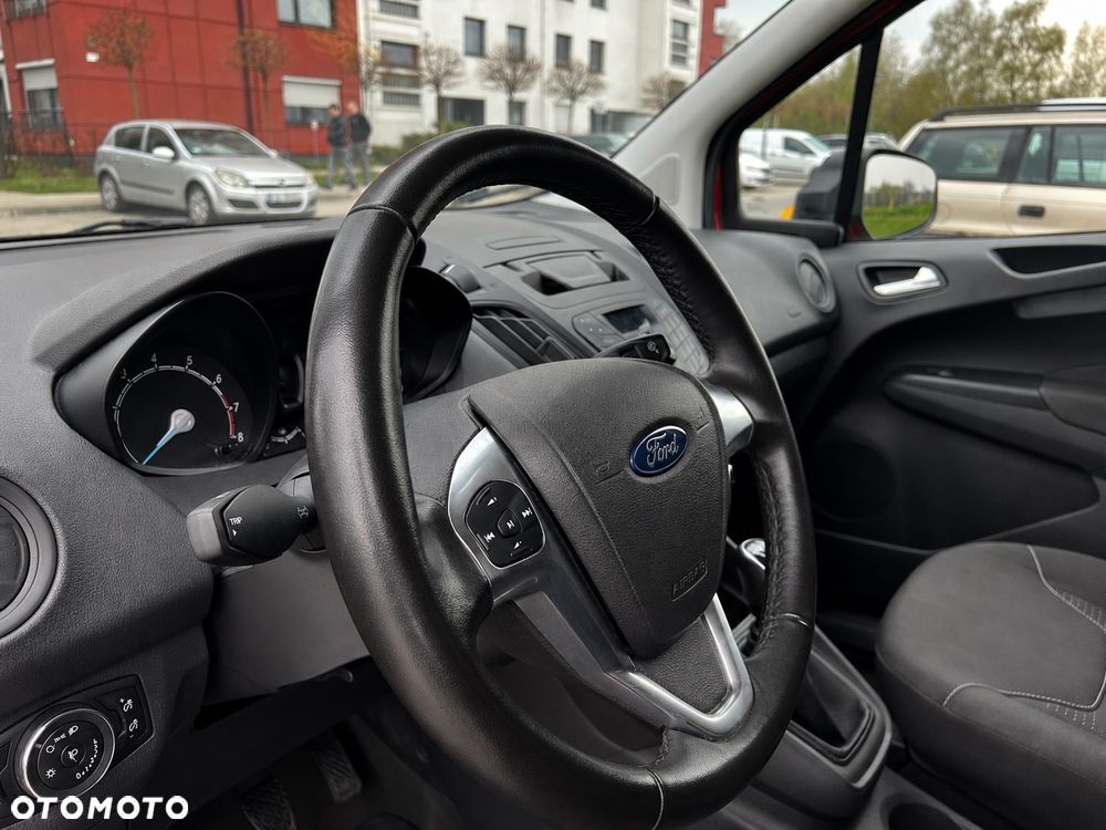 Ford Transit Courier - 7