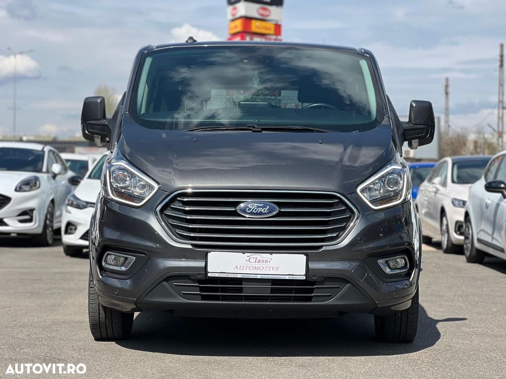 Ford Tourneo Custom - 2