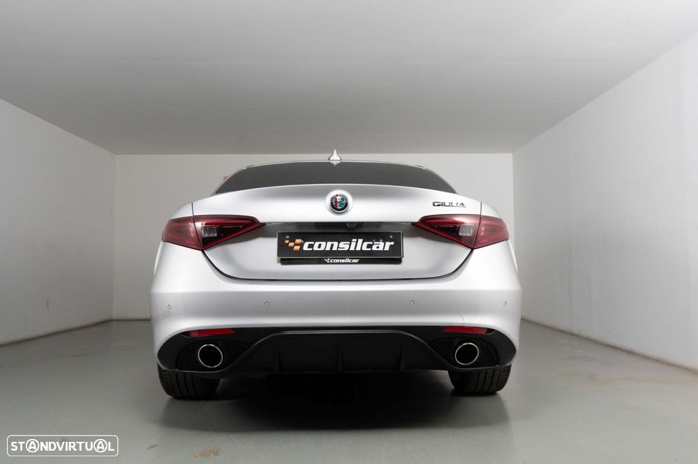 Alfa Romeo Giulia 2.2 D Super AT8 - 5